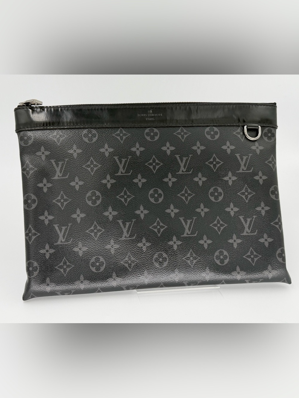 Louis Vuitton Monogram Eclipse Discovery Pochette w/Entrupy COA🖤🩶